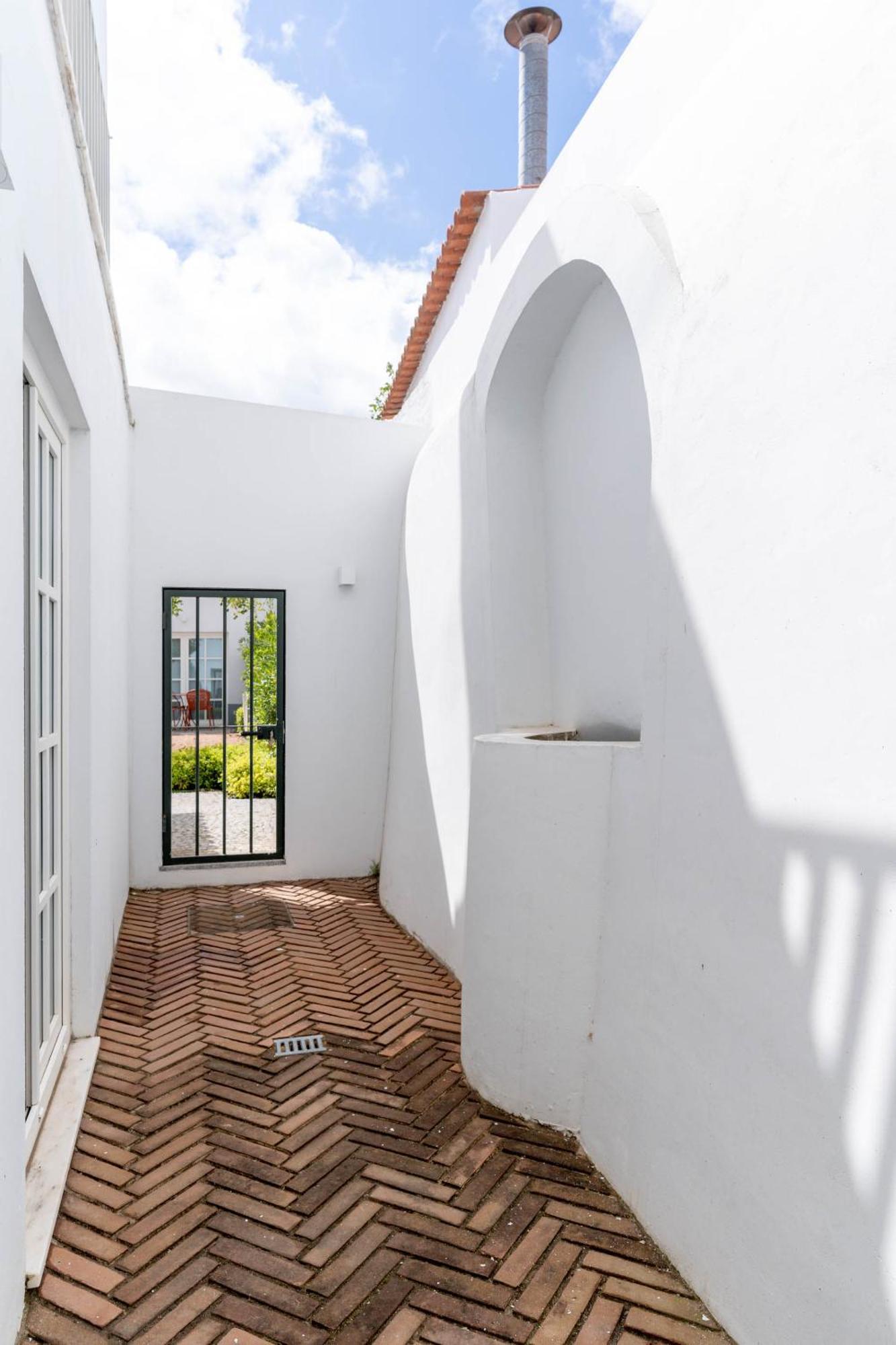 Limehome Evora Rua De Machede 52 Habitación foto